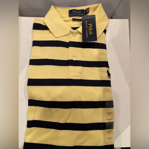 Authentic Shirt perfect for Men and at low price🤩💫 - Picture 1 of 1